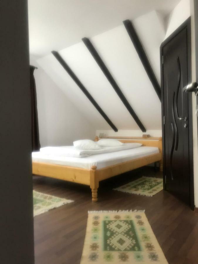 Casa Csiki Βίλα Rîşnov Εξωτερικό φωτογραφία